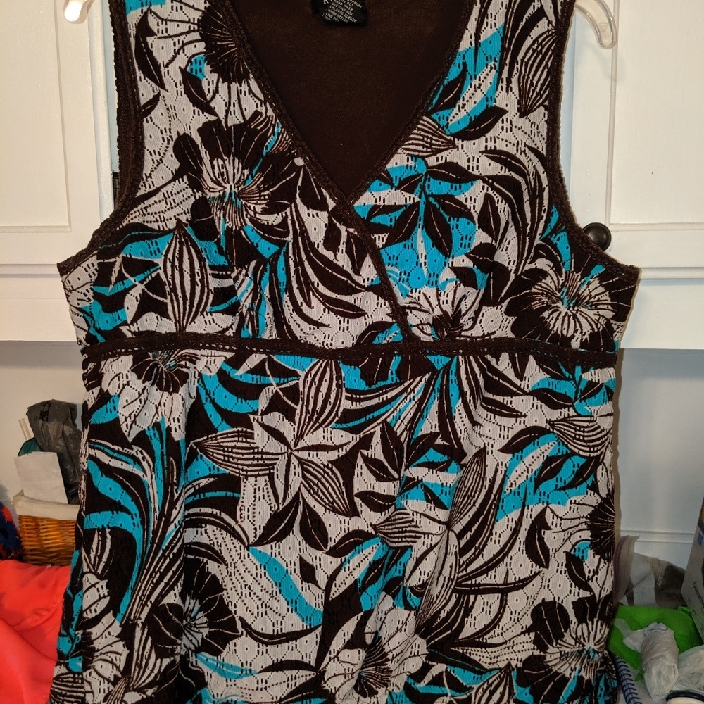 Sleeveless top